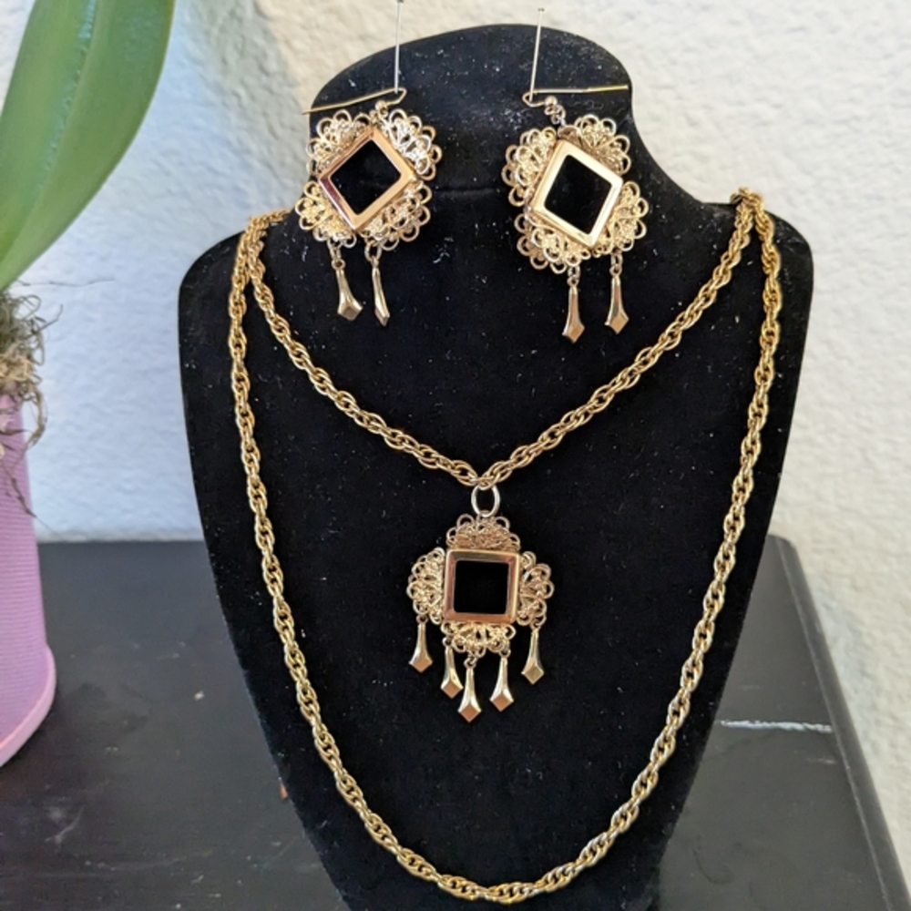 Gold Geometric Necklace with Double-Strand Chain and Earings Boho India Gypsy